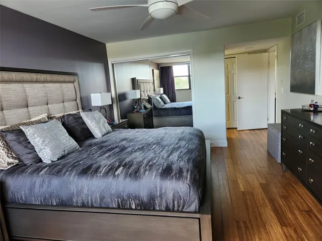 Primary bedroom with access to the balcony