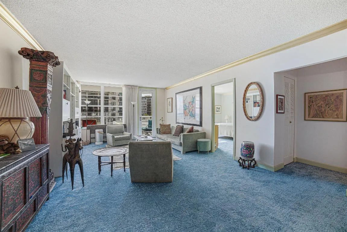 211 Living Area