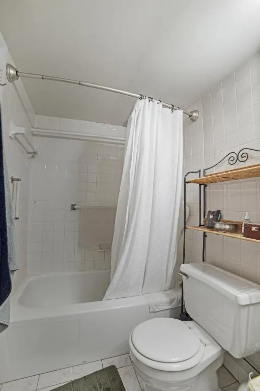Bathroom 211