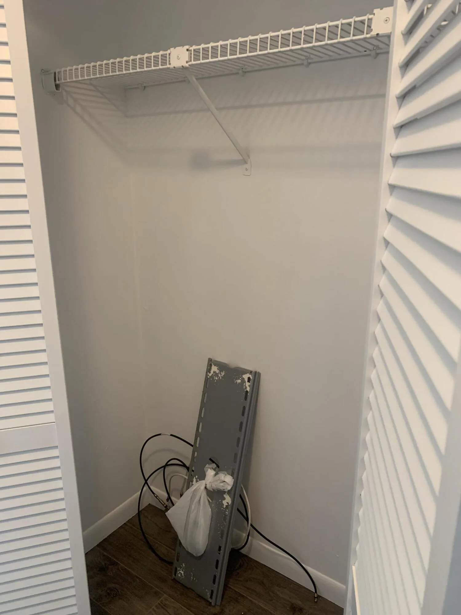 Closet 1 in the Hallway in the Primary b