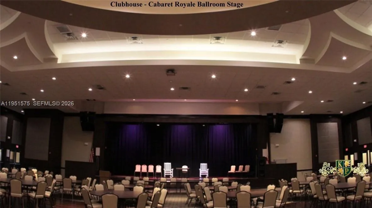 KP Cabaret Room