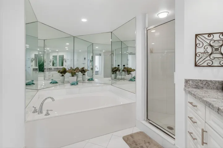 22 - Master Bath