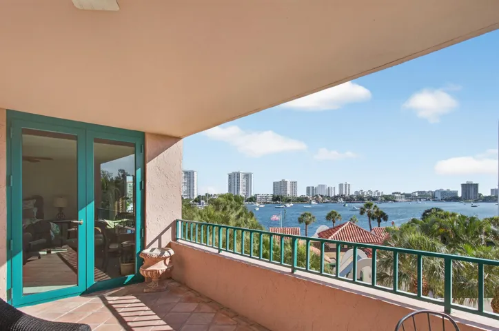 26 - Covered Balcony