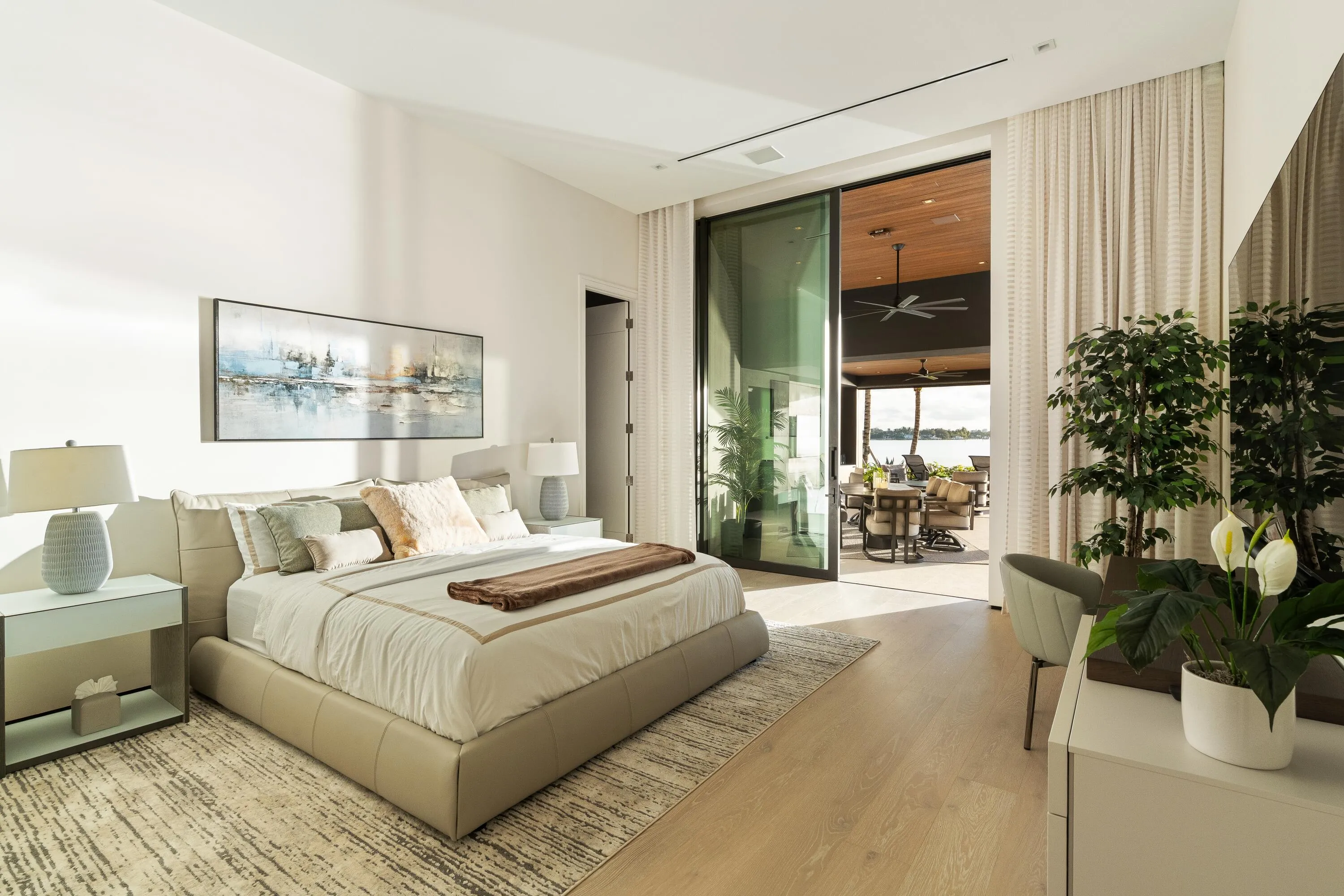 Main Floor Guest Suite