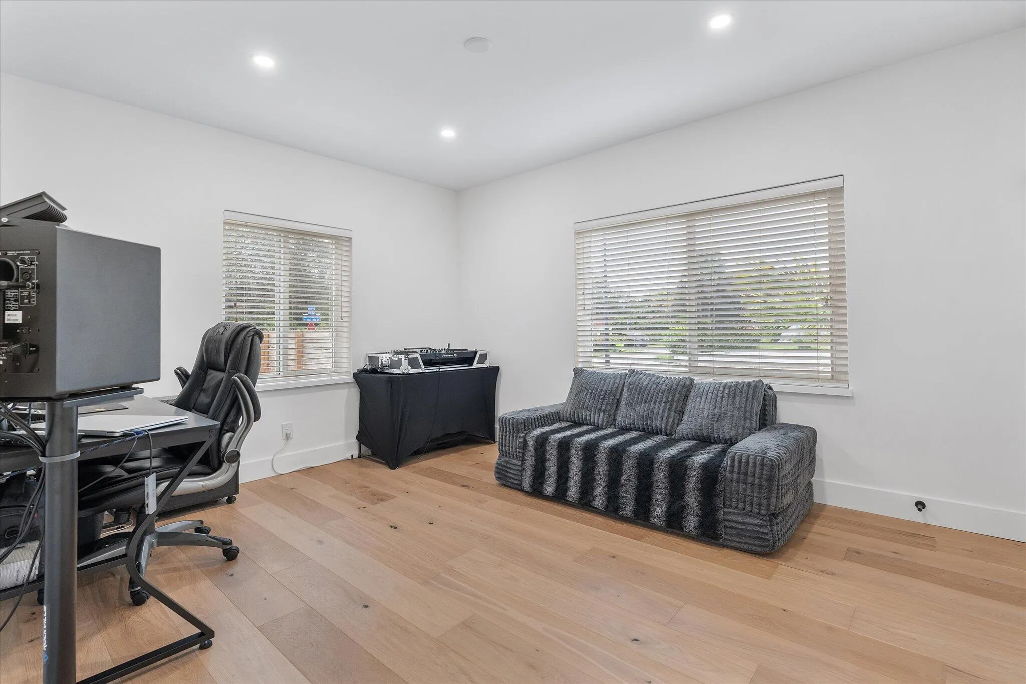 Property photo 38