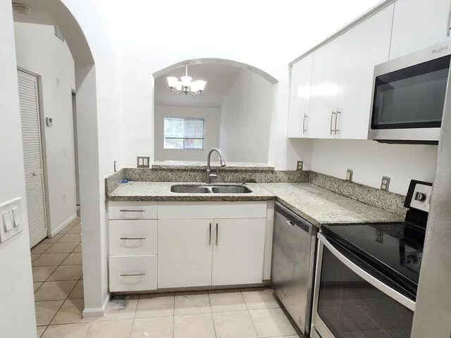 KITCHEN VIEW 2