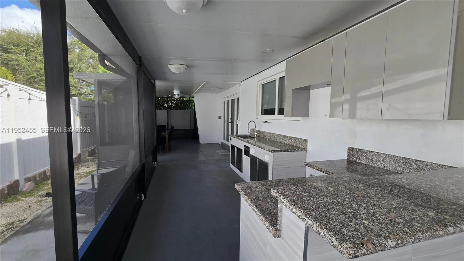 Outdoor kitchen