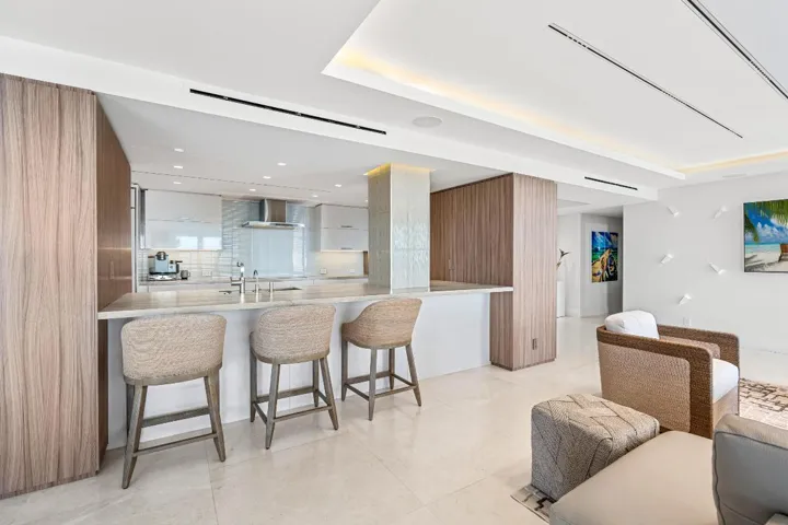 mls_KITCHEN_ISLAND_WIDE_DT