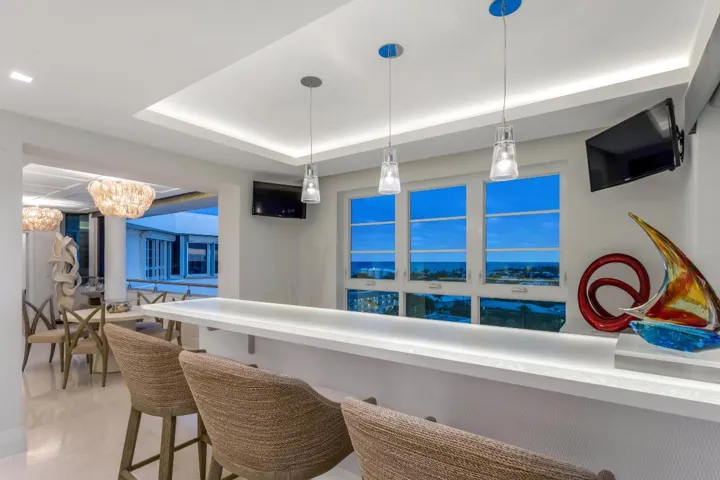 mls_BAR_SUNSET_EB