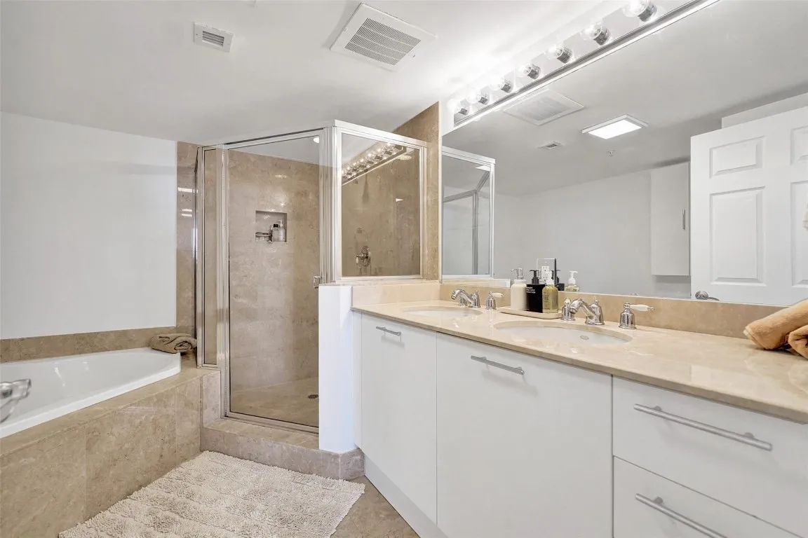 Separate Jetted Tub & Shower