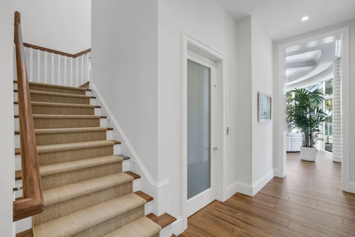 3700 Northeast 24th Ave - 50.jpg-SMALL