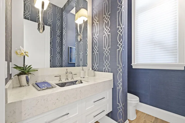 3700 Northeast 24th Ave - 19.jpg-SMALL