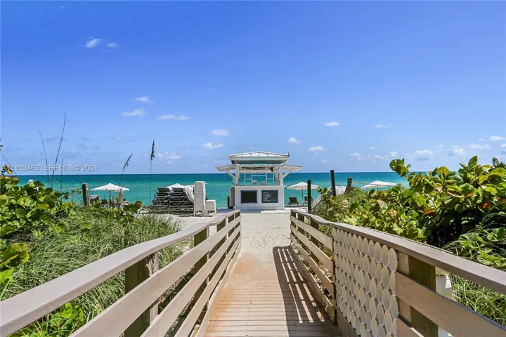 Path to The Beach