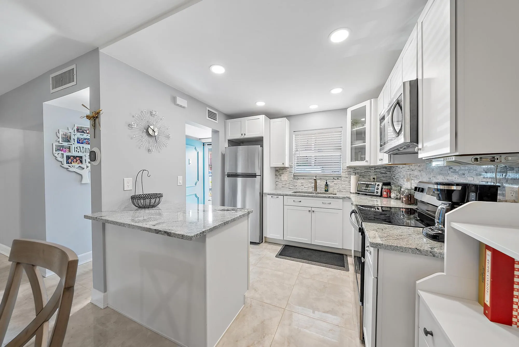 Beautifully maintained Aruba model