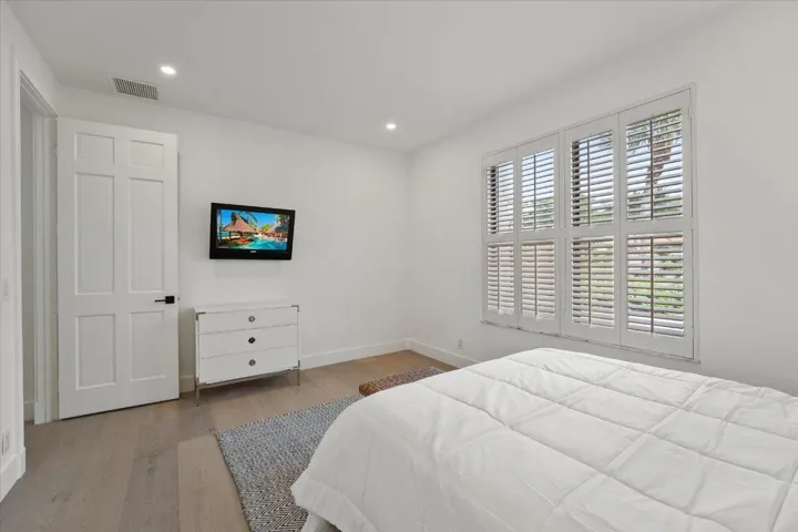 Bedroom IV
