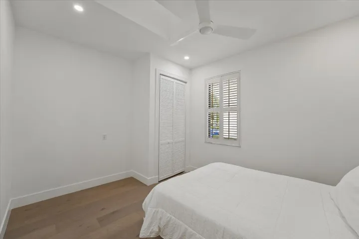 Bedroom V