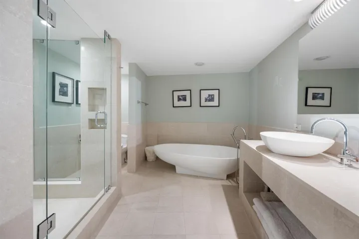 Master Bath