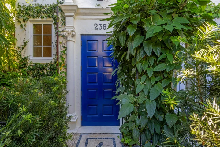 ENTRANCE_DETAIL_EB