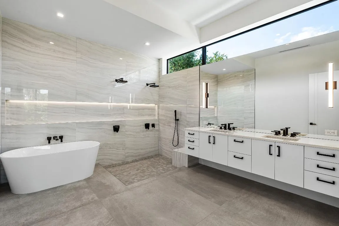 Primary bath