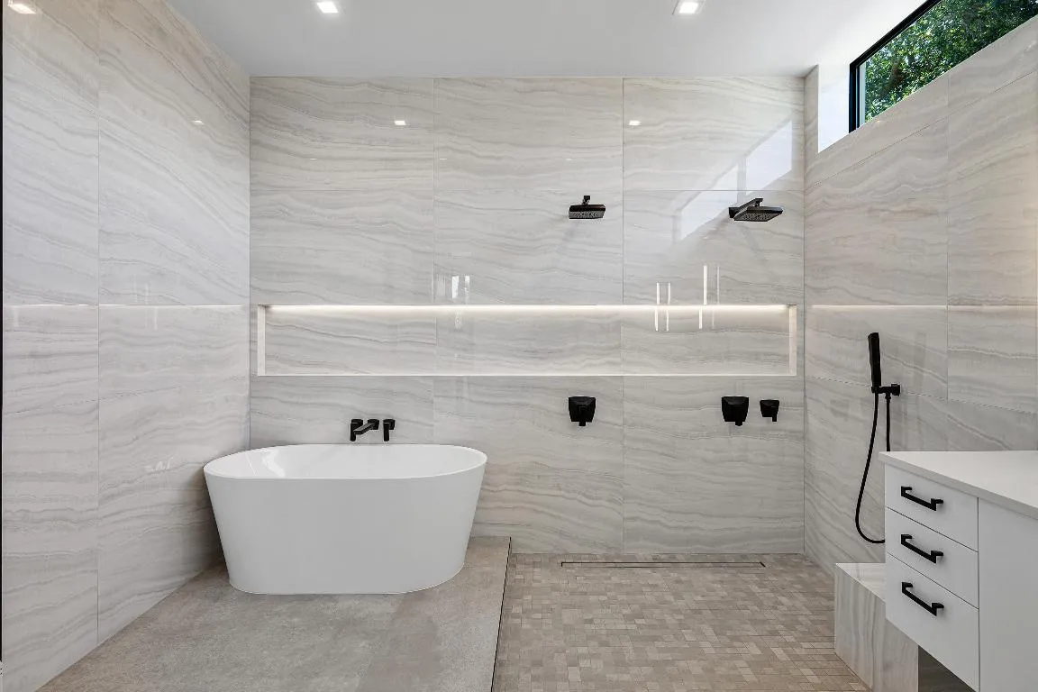Primary bath