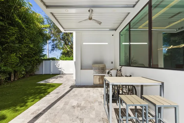 Summer Kitchen