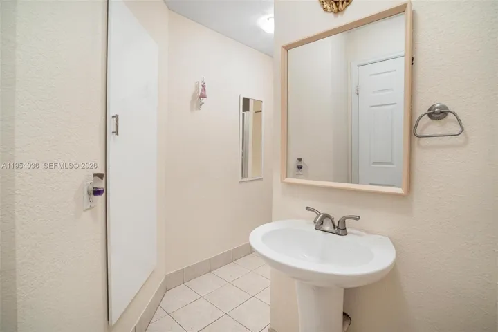 3rd Bathroom.