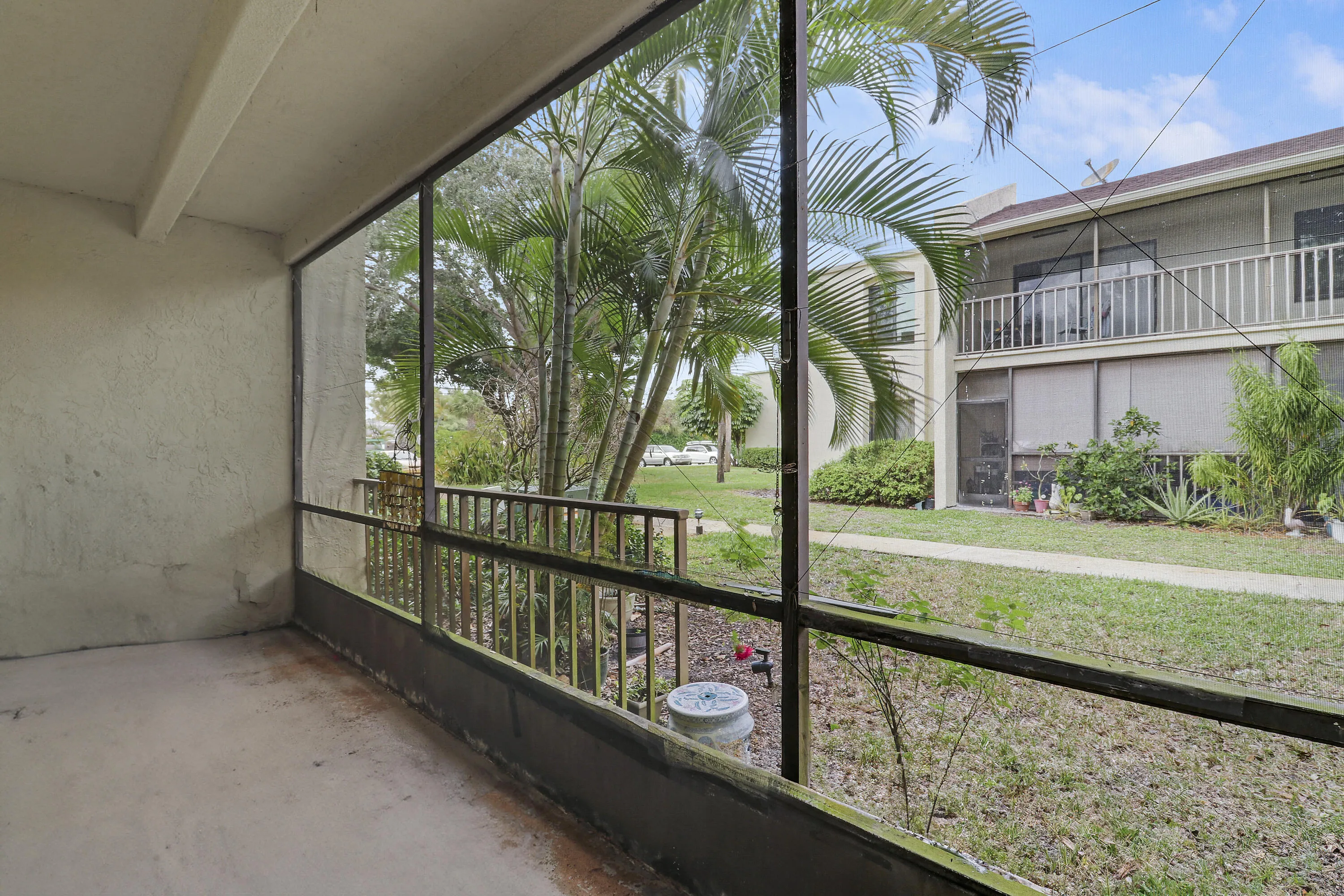 Screened Patio