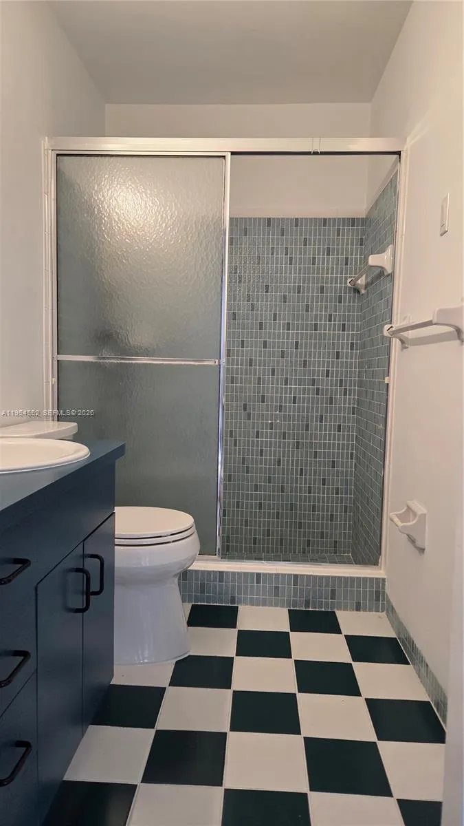 2nd Master Bath
