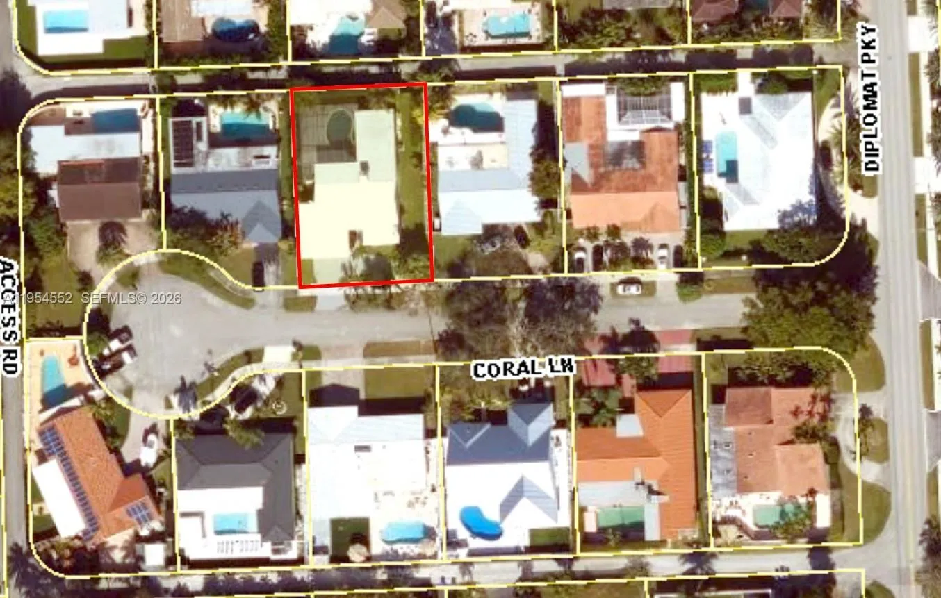 Great location on 10 house cul-de-sac off Diplomat Pkwy. Rear service road for garbage/brush/hard junk pickup