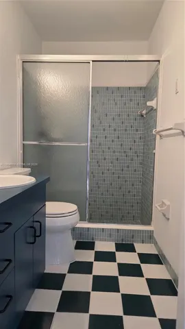 2nd Master Bath