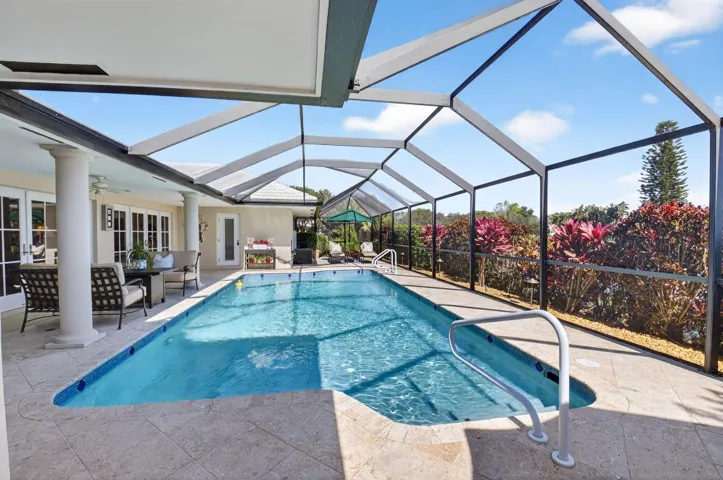 Pool/patio