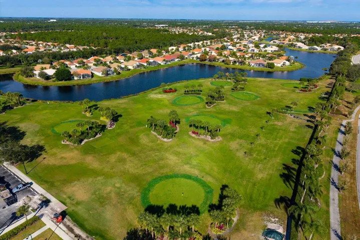 9-hole, par-3 executive golf course