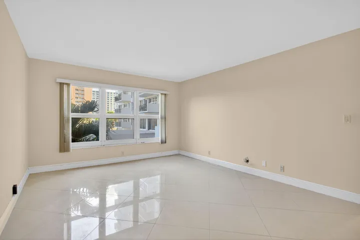 24-web-or-mls-405-8206