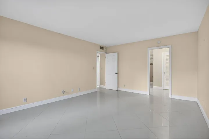 25-web-or-mls-405-8212
