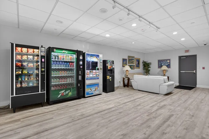 37-web-or-mls-405-8279