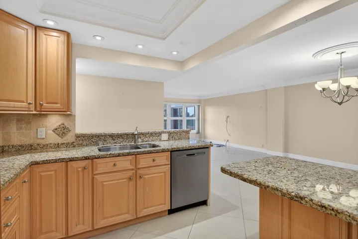 15-web-or-mls-405-8158