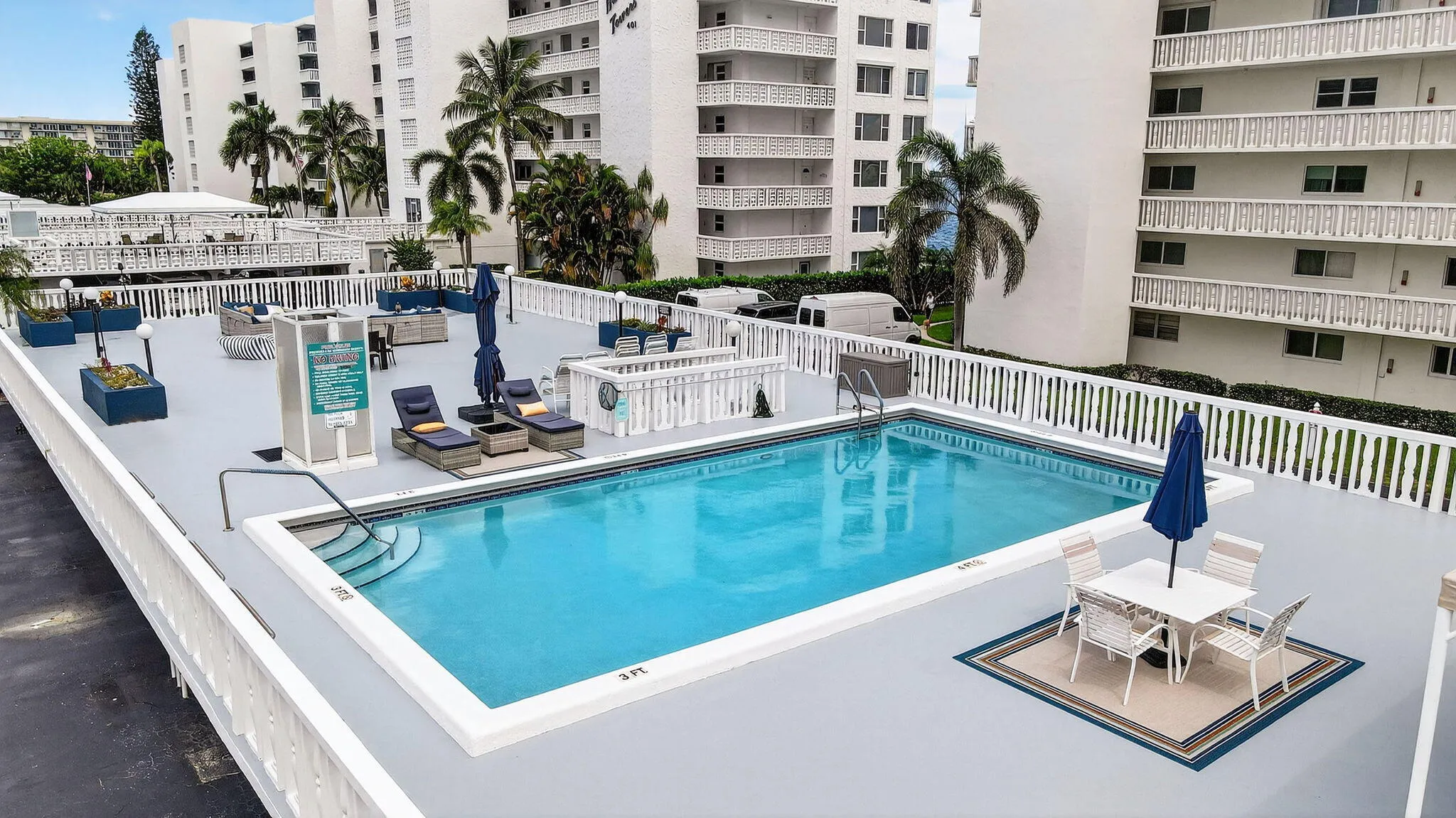 with Heated Pool and BBQ Grills