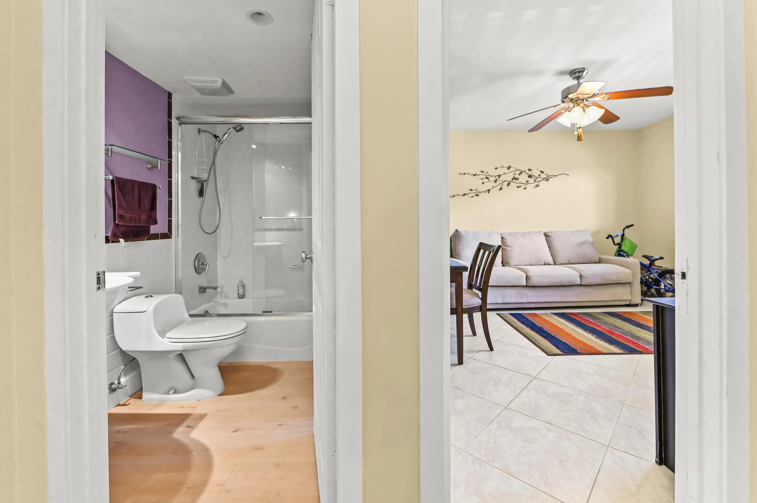 08 Bathroom 01