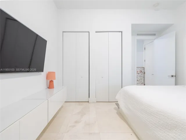 Ground bedroom