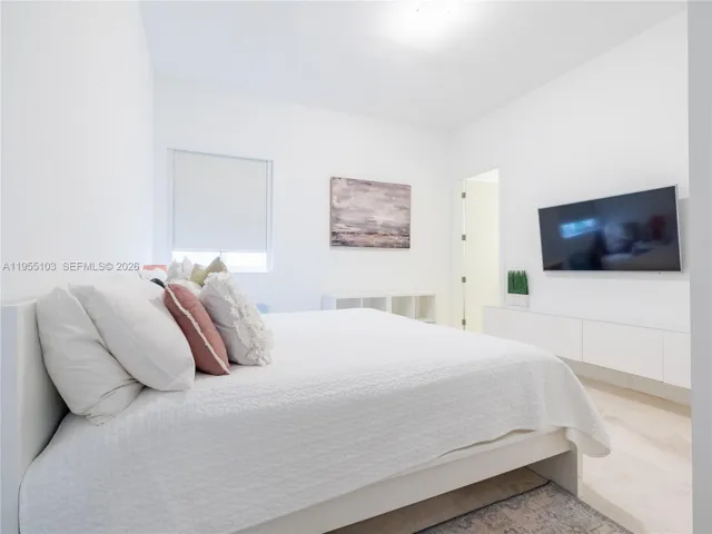 Ground bedroom