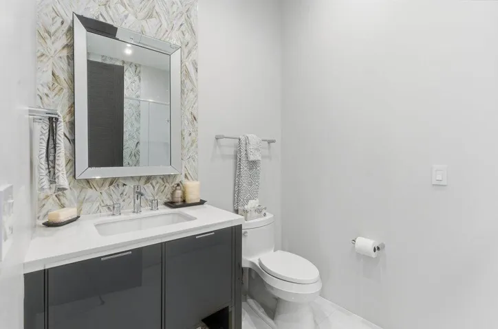 1271 NE Langford Ln-065.jpg-SMALL