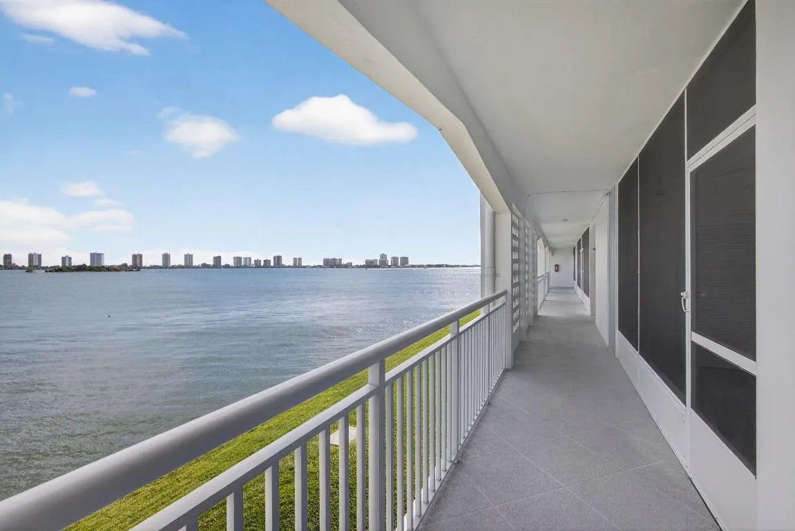 6-web-or-mls-5D1A5809