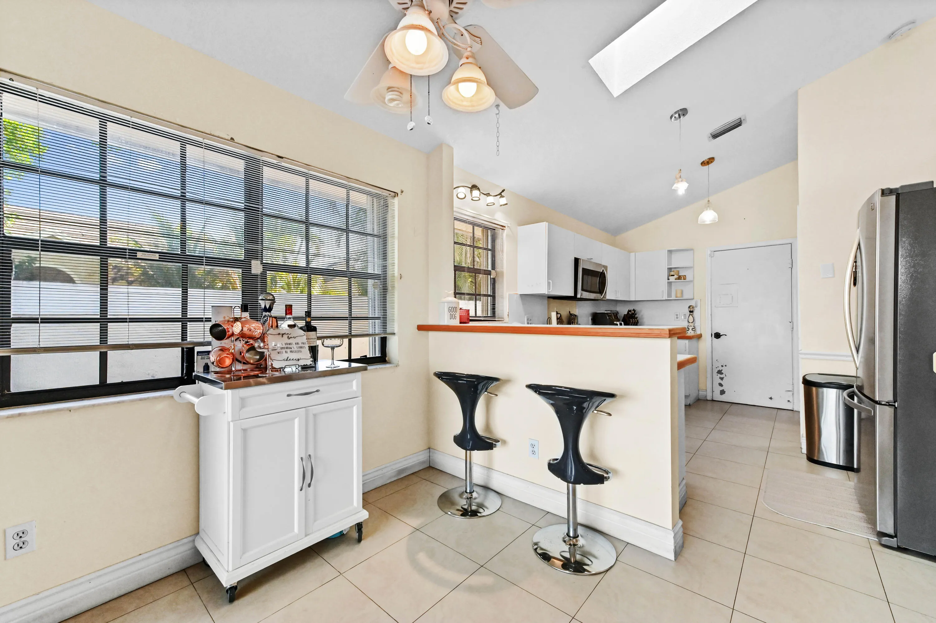 20 kitchen 01