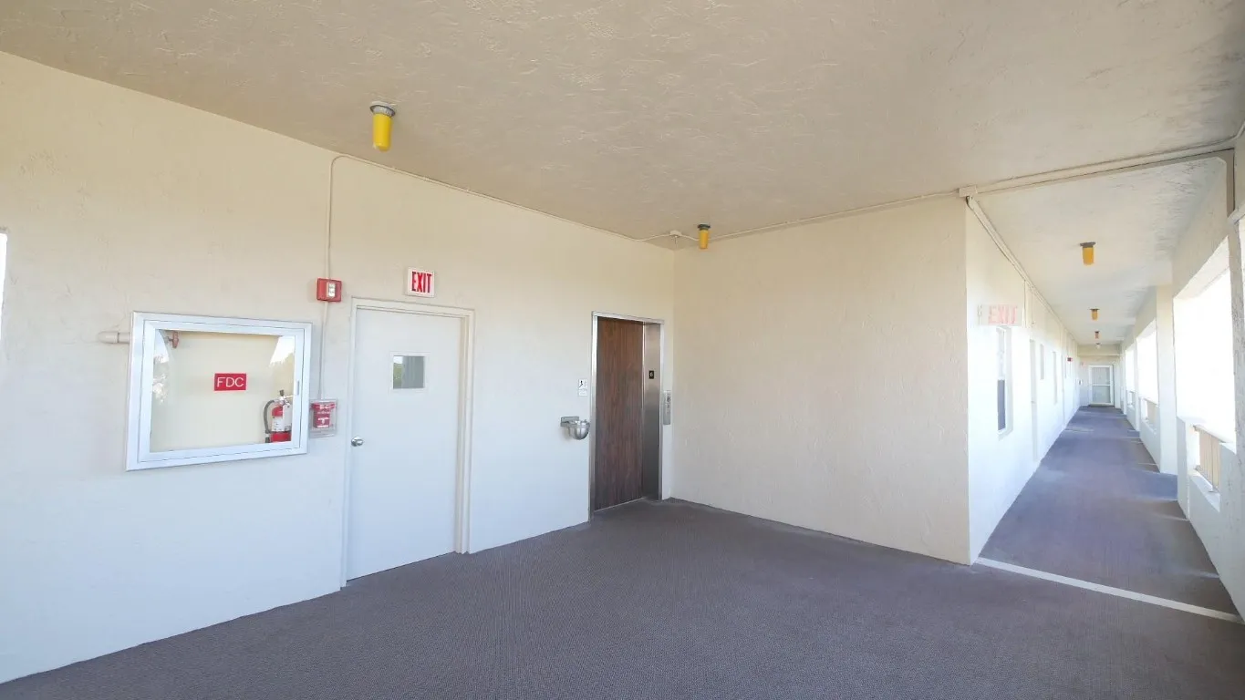 Photo 49
