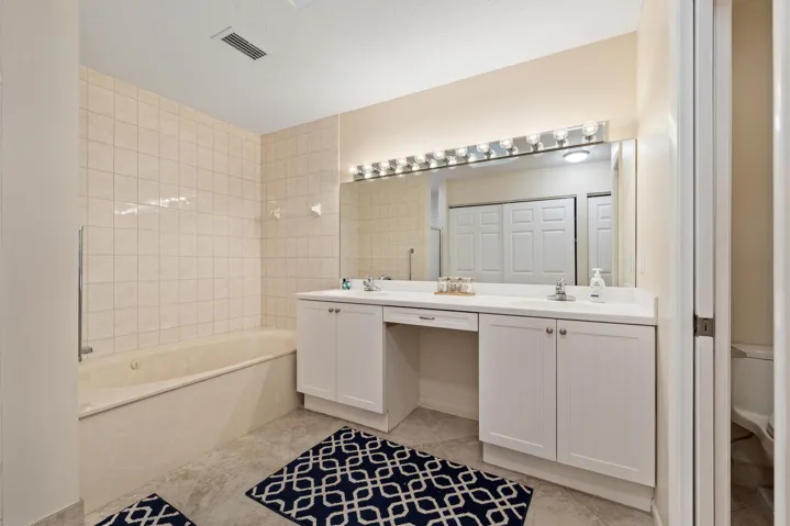 Double sink vanity