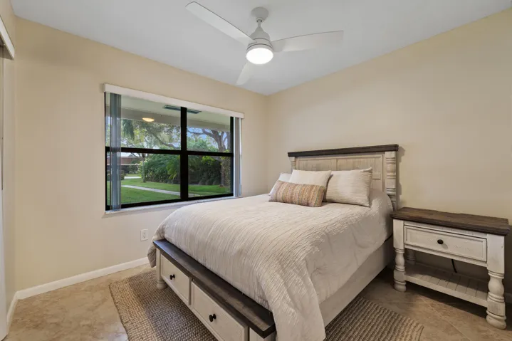 3rd bedroom or den