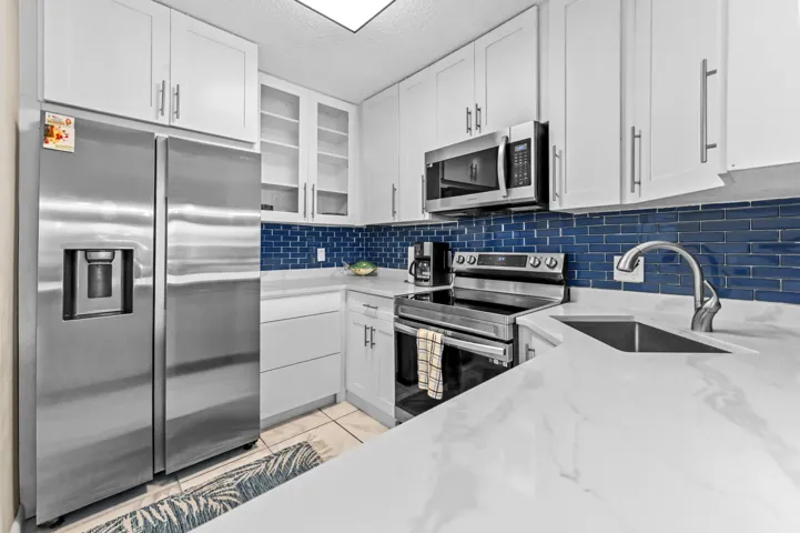 07 Kitchen 03