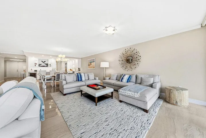 015-2001SoutheastSailfishPointBoulevard-