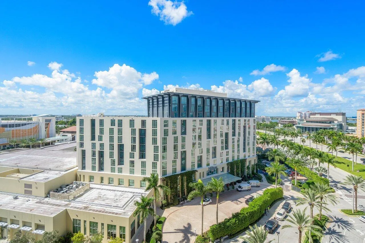 027-550OkeechobeeBoulevard-WestPalmBeach
