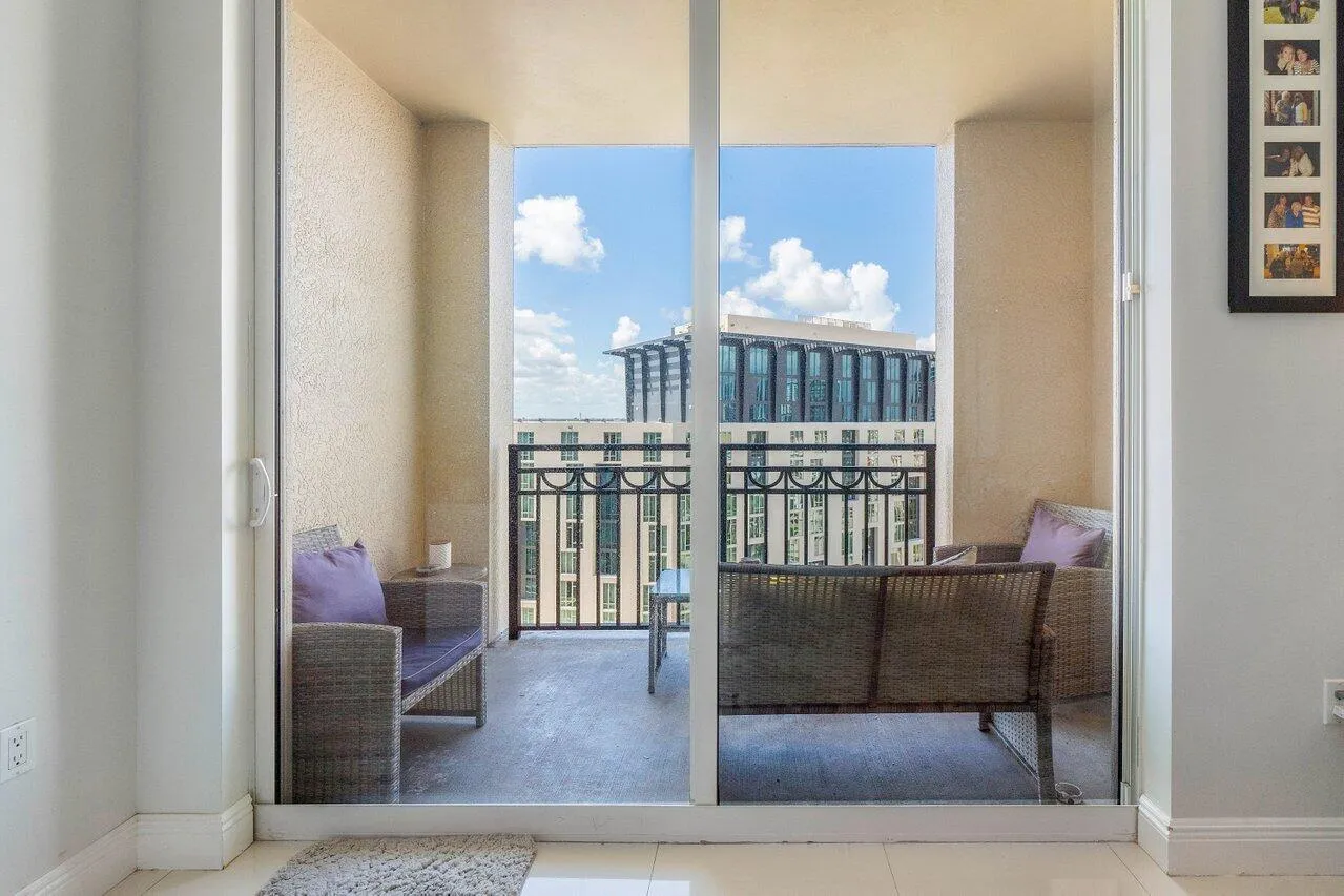 020-550OkeechobeeBoulevard-WestPalmBeach
